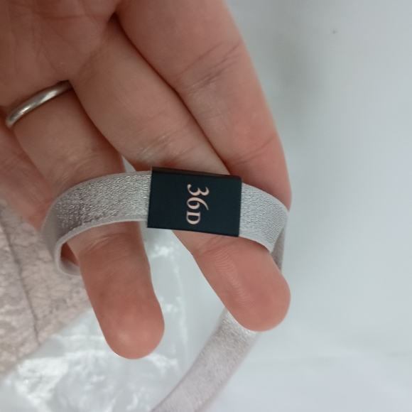 NWT Victoria's Secret Barbiecore Lace Push-Up Bra in Butterly Pink (#108) - Picture 4 of 10